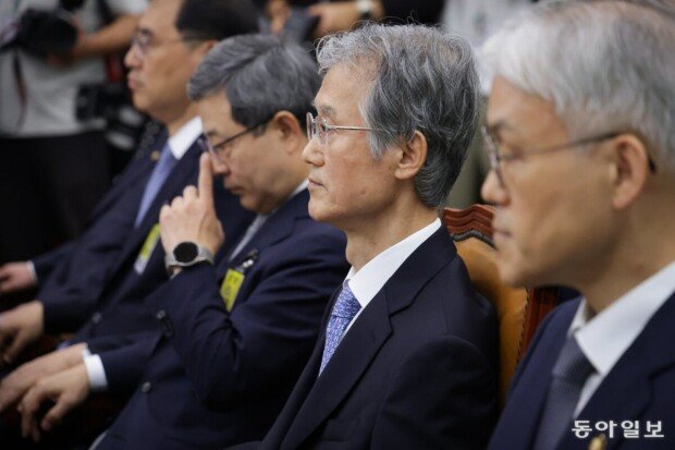 Lawmakers clash after chief justice rejects testimony