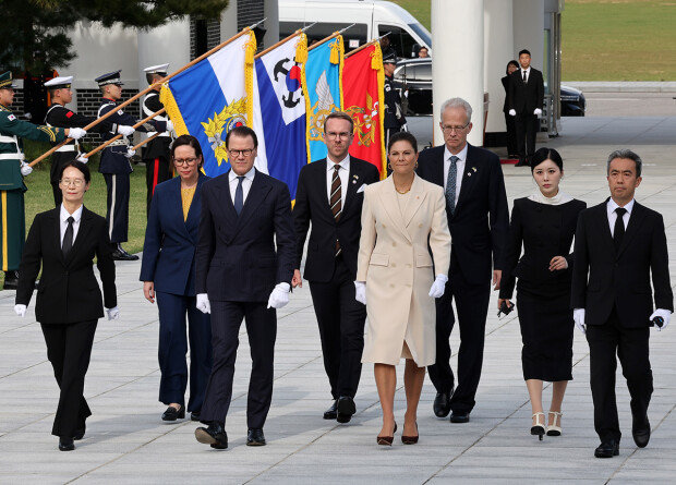 Sweden Ends Two Centuries of Neutrality : “We’re Not at War, But Not in Peace Either.”