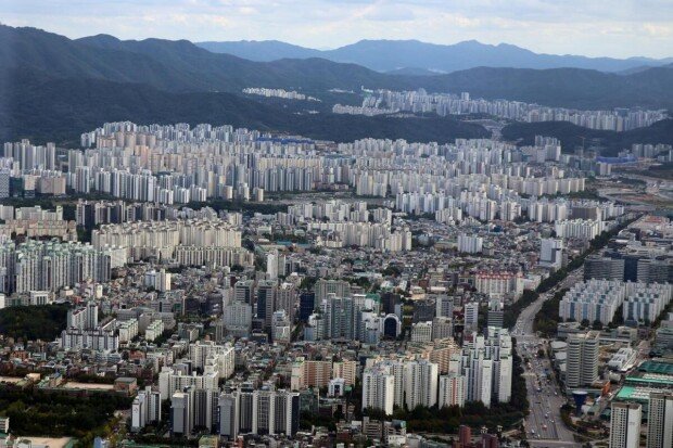 Overlapping regulations stall 150,000 Seoul redevelopment units