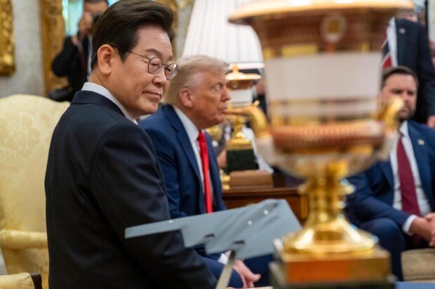 Trump urges South Korea to accept tariff terms