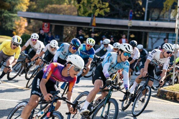 Office worker wins Tour de Gyeongnam cycling race