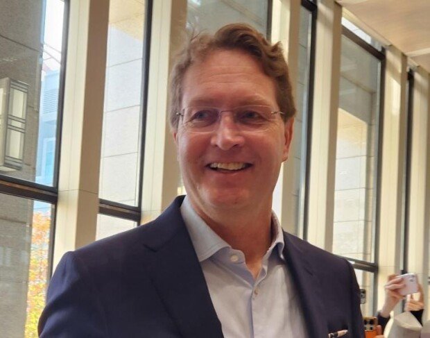 Mercedes-Benz deepens collaborations with Samsung and LG