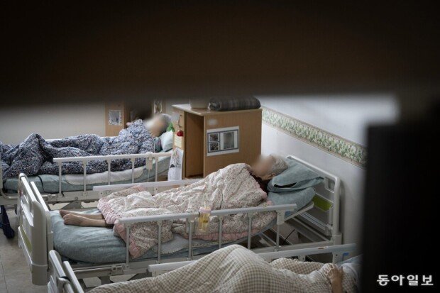 Silent theft preys on Koreans with dementia