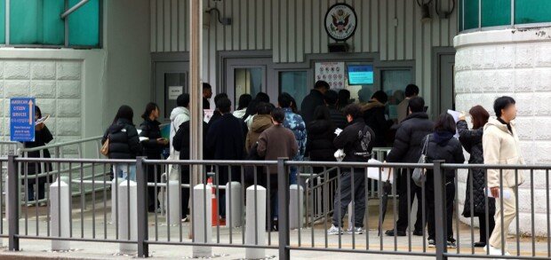 U.S. considers AI screening of ESTA applicants