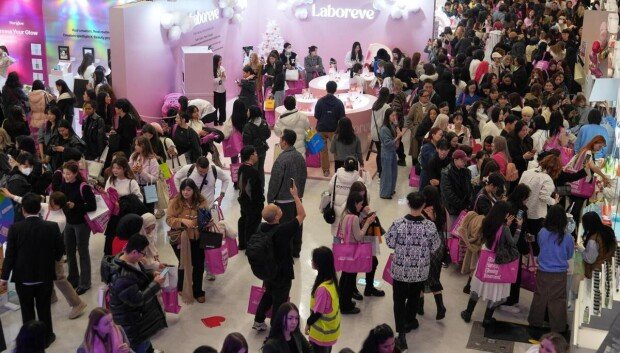 Global influencers showcase Korean brands at SeoulCon event