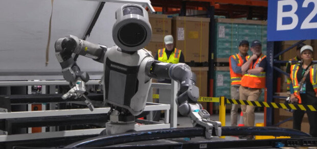 AI robots reshape South Korea factories