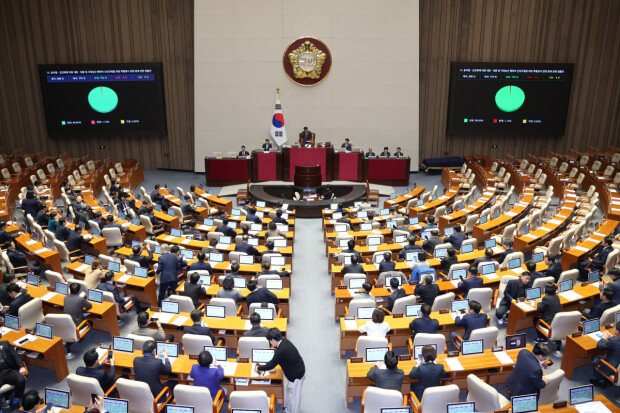 Democratic Party passes second special prosecution law