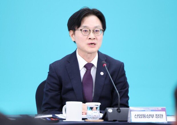 Lee Cabinet reports higher average wealth than predecessor
