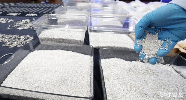 Customs dismantle major silver smuggling network