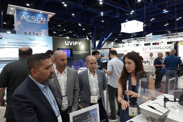 WEFLO introducing its technology to international industry officials / source=WEFLO