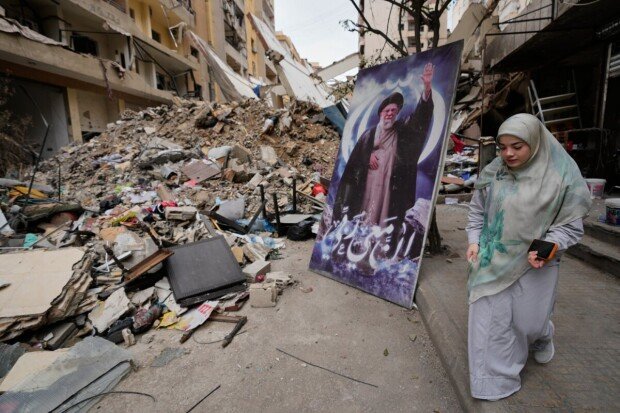 Israel strikes Hezbollah despite Lebanon ceasefire