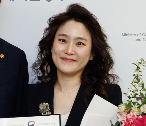 Chang Han-na begins tenure as arts center chief