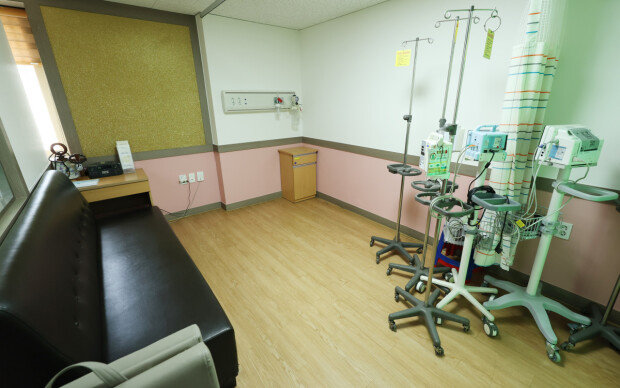 Hospice gap leaves many without end-of-life care