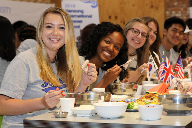Overseas Korean learners surpass 230,000