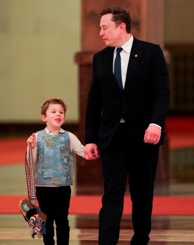 Musk, Rubio draw attention during China visit