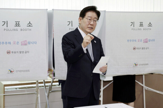 Lee urges participation in local elections