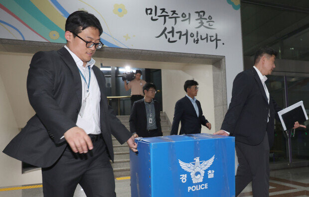 Vote tally mistake prompts cover-up allegations
