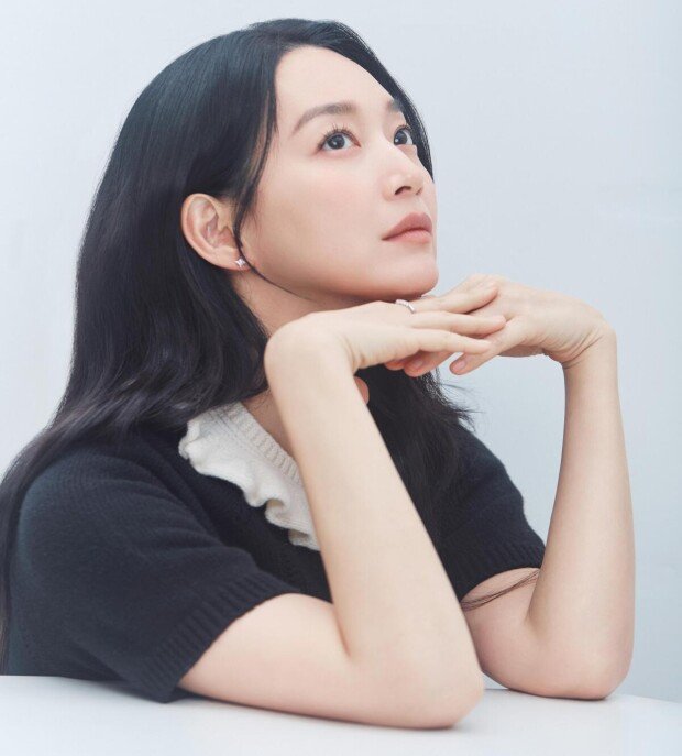 Shin Min-a seeks roles beyond romance
