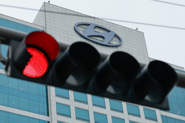 Hyundai union risks company\