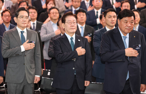 Samsung, SK lead Chungcheong investment push