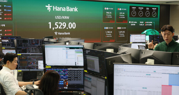 South Korea launches 24-hour currency trading