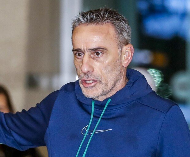 Bento eyes South Korea coaching return