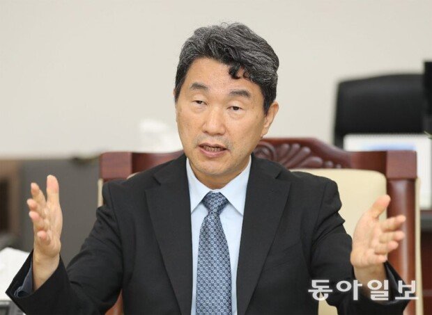 이주호 “올 수능, 준킬러 늘리지도 새유형 출제도 않을 것”