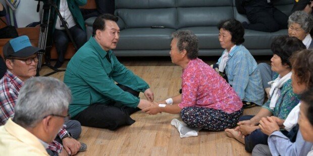 尹 “위험지역관리 안돼 사태 키웠다”…사실상 인재 인정