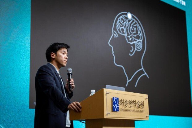 “3, 4년내 일반인도 뇌에 칩 심는 시대 올것”