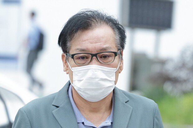 ﻿건진 “통일교 샤넬 가방, 김건희측에 전달했다”