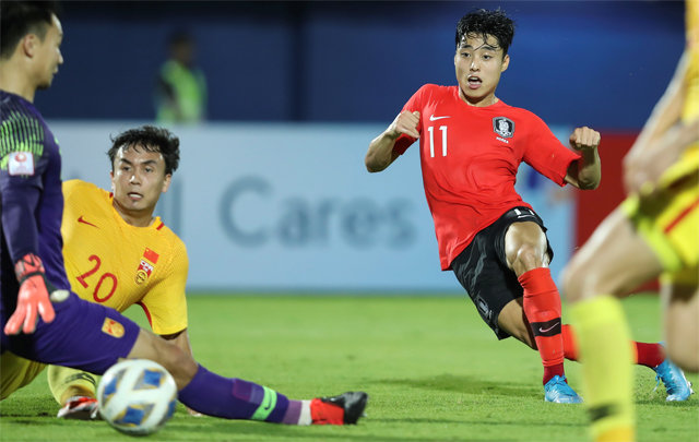 Lee Dong-jun leads S. Korea to victory over China with his winner | The DONG-A  ILBO