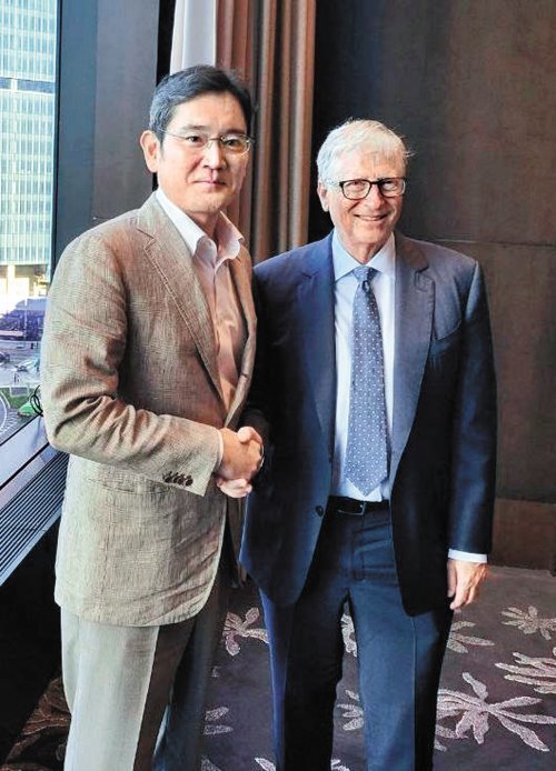 Lee Jae-yong, Bill Gates to work on Humanity Challenges | The DONG-A ILBO