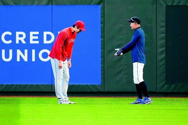 Ohtani bows to Ichiro on away game in Seattle