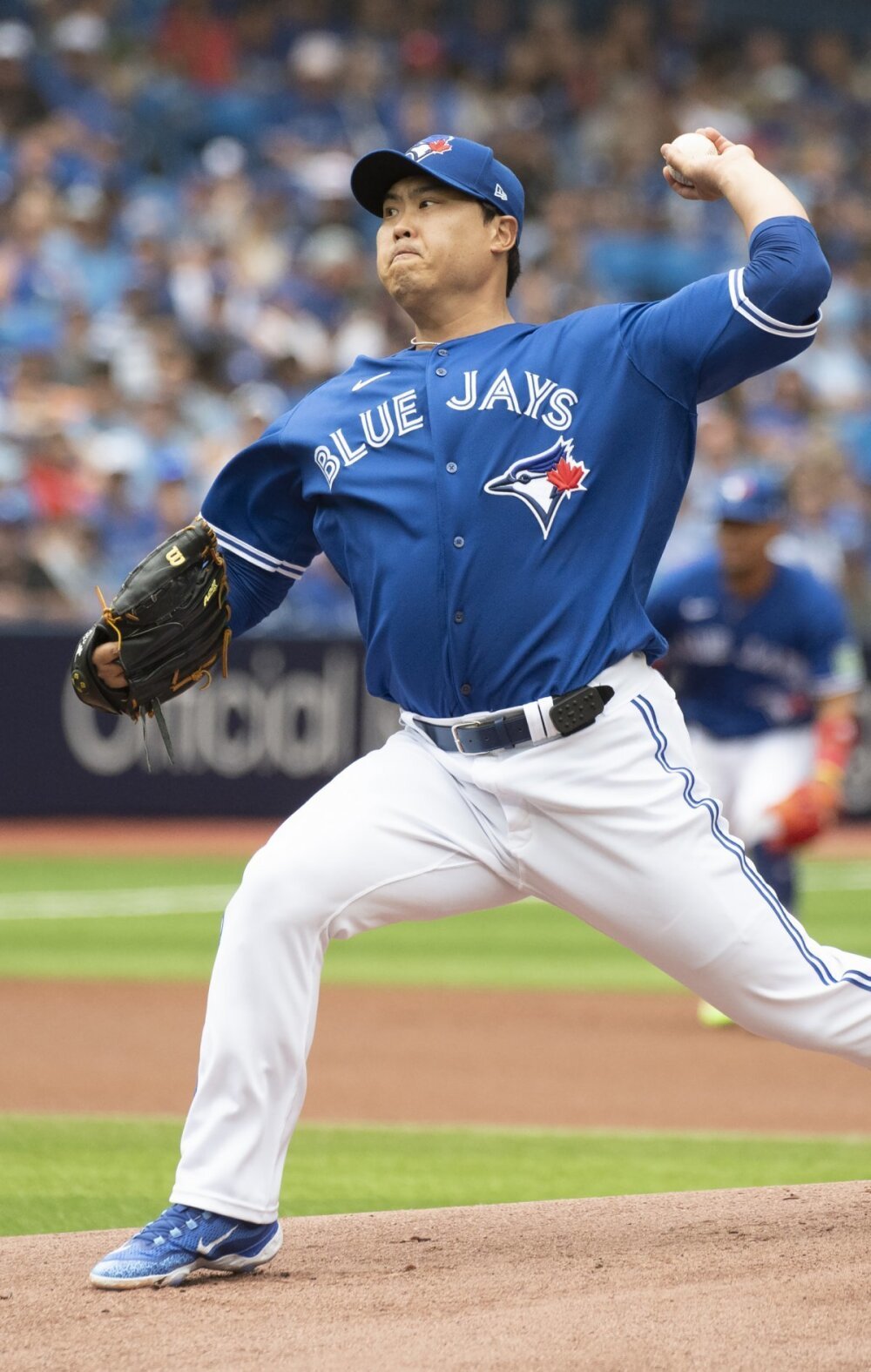 Hyun-Jin Ryu gets ball for Toronto Blue Jays on Opening Day 