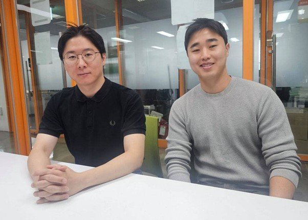Min-hyung Cho, CEO of ECONNECT(left) and Young-woo Noh, Director(right) / source=IT dongA