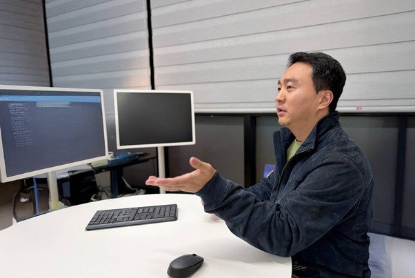 Gi-uk Lee, CEO of Hurotics / source=Hurotics