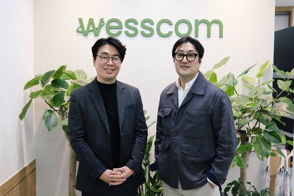 WESSCOM CEO Jae-hun Eom(left) and CEO Sung-chan Woo(right) / source=IT DongA
