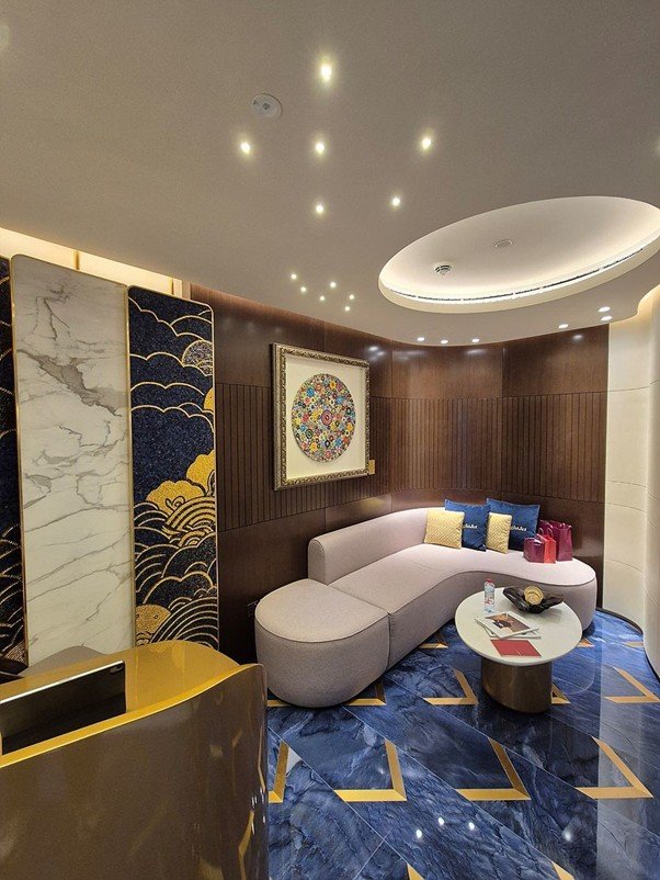 A luxury lounge curated by CLOISOO in collaboration with RightJet / source=CLOISOO