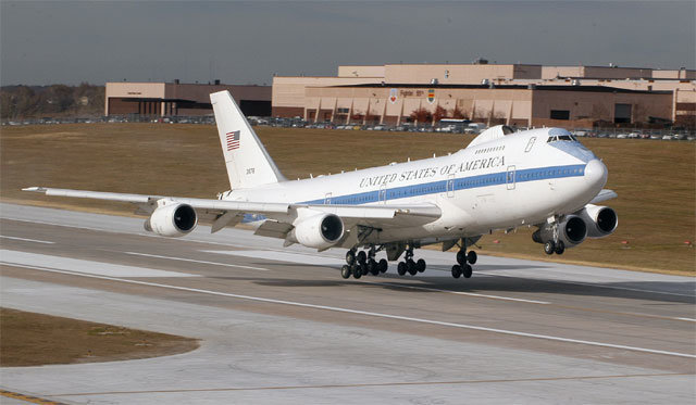 米国防長官 地球最後の日の飛行機 で１７日に訪韓 東亜日報