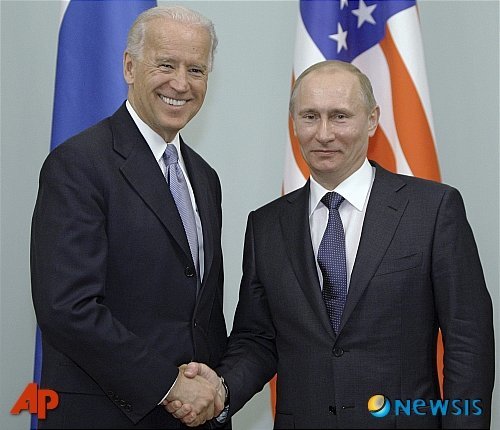 バイデン氏 プーチン氏は米大統領選干渉の代償を払う ロシアは駐米大使を召還 東亜日報