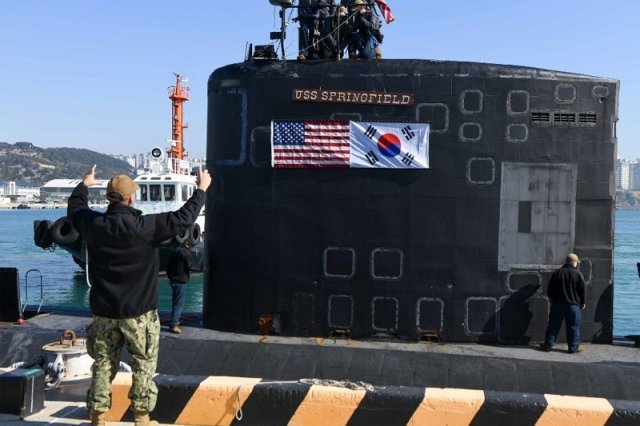 米原子力潜水艦が4ヵ月ぶりに釜山入港、「来月の韓米演習まで北朝鮮を