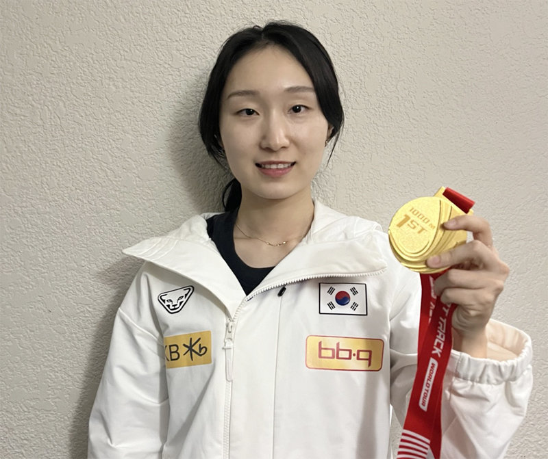 女王が帰ってきた」、ショートトラック崔珉禎が2大会ぶりに金 | 東亜日報
