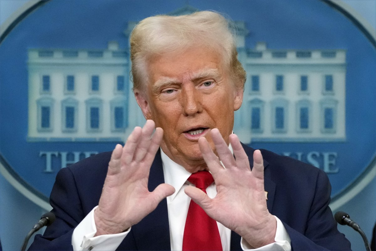 トランプ氏「メキシコ・カナダ・中国に１日から関税」再確認 | 東亜日報