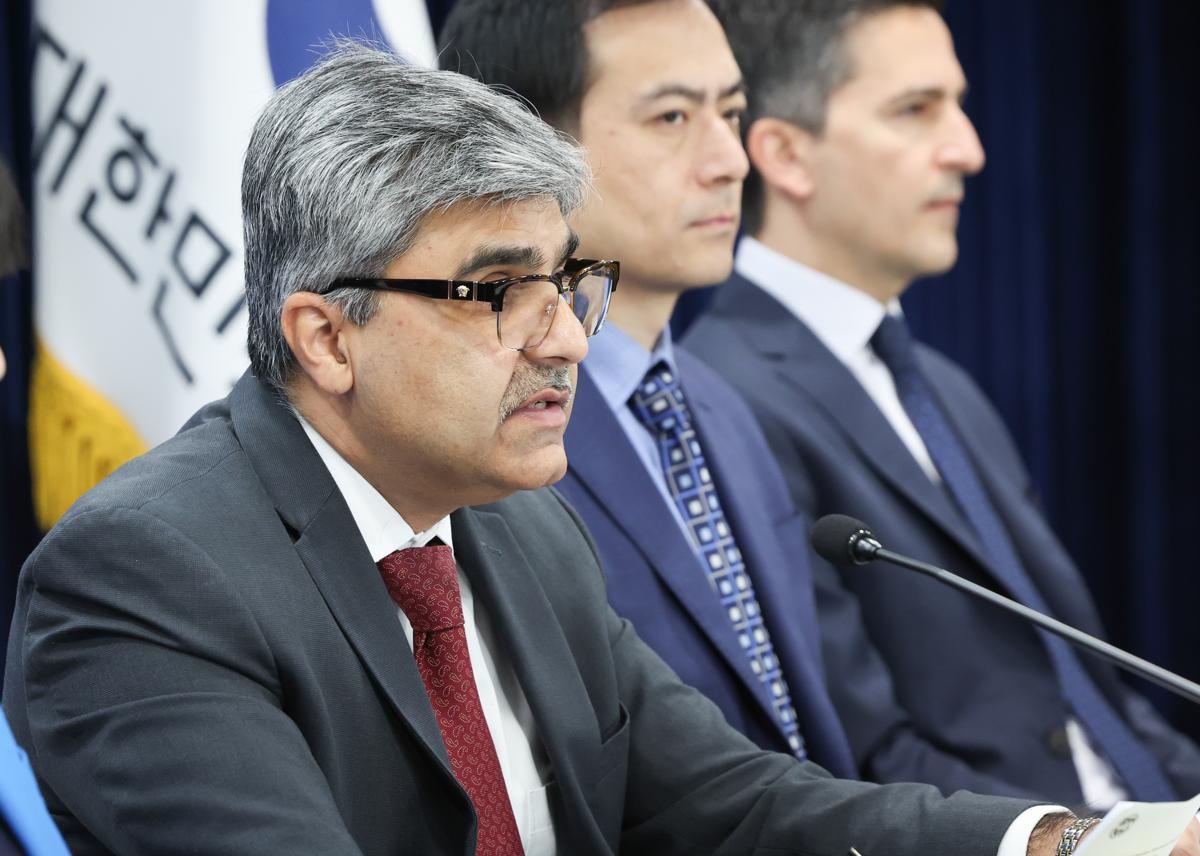 弾劾政局の中でも…ＩＭＦ「今年の成長率２％維持」 | 東亜日報