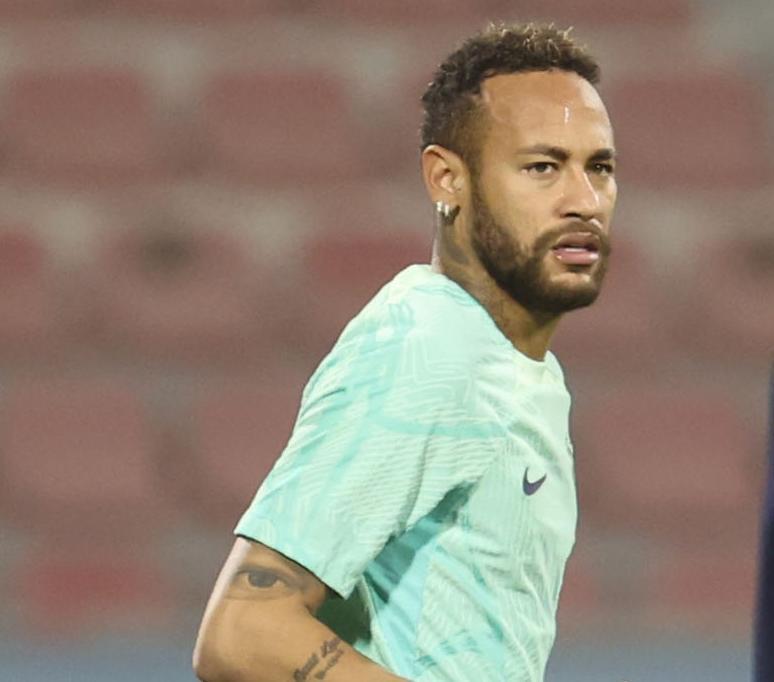 ネイマールが膝の手術 「W杯で必ず優勝する」 | 東亜日報