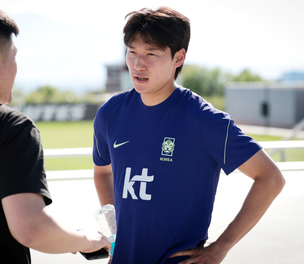 楽しむサッカーは終わった」 “恐れ知らずの新鋭”系譜継ぐ裵峻浩 | 東亜日報