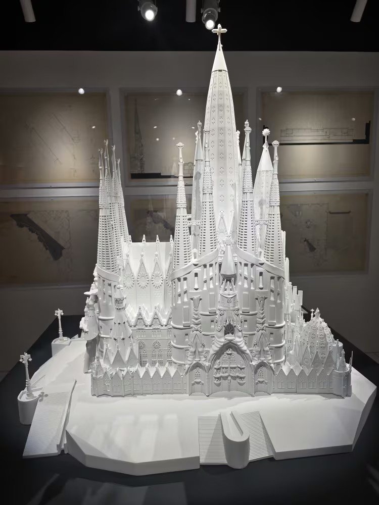 ガウディの芸術魂をソウルで サグラダ・ファミリアの設計図や模型展示