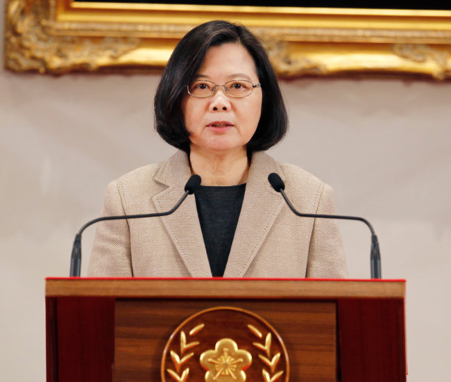 차이잉원 대만 총통이 1월 1일 신년사를 발표하고 있다. [AP]
