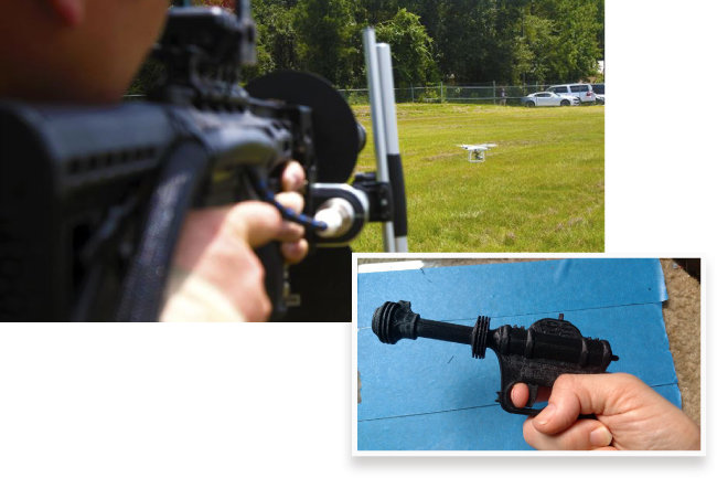 ‘안티 드론’으로 드론을 저격하고 있다(위). 3D 프린터로 만든 총. [위키피디아, Flickr]
