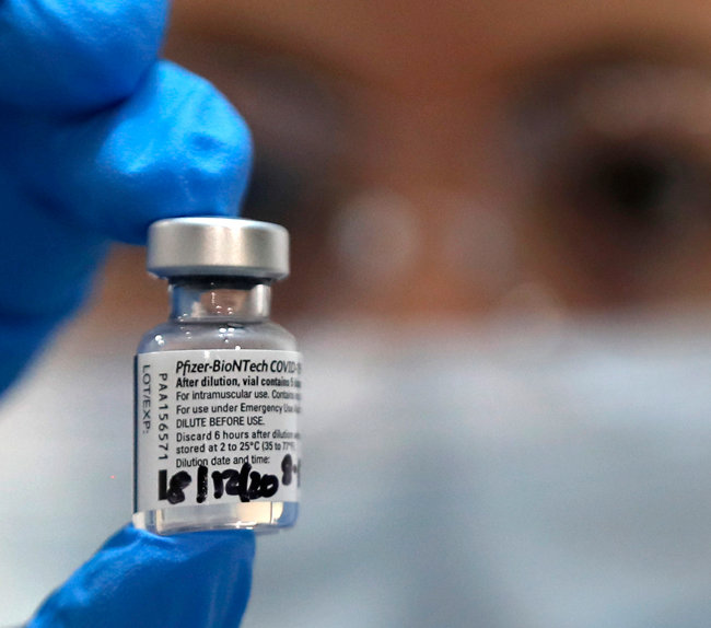 12월 8일 영국에서 첫 대규모 접종이 시작된 코로나19 백신. [GettyImages]